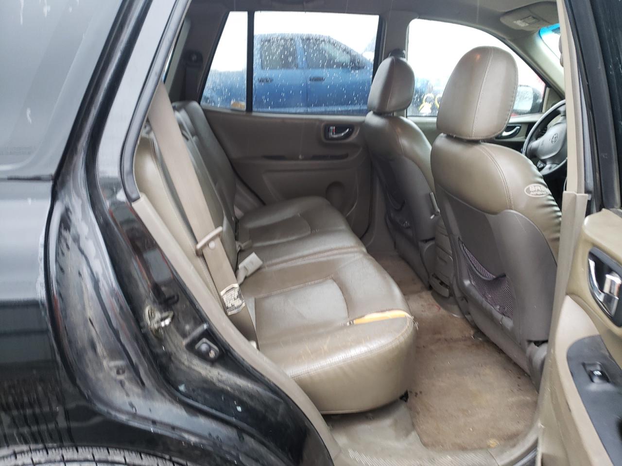 Photo 6 from auction – 2004 HYUNDAI SANTA FE G with VIN KM8SC13EX4U725774