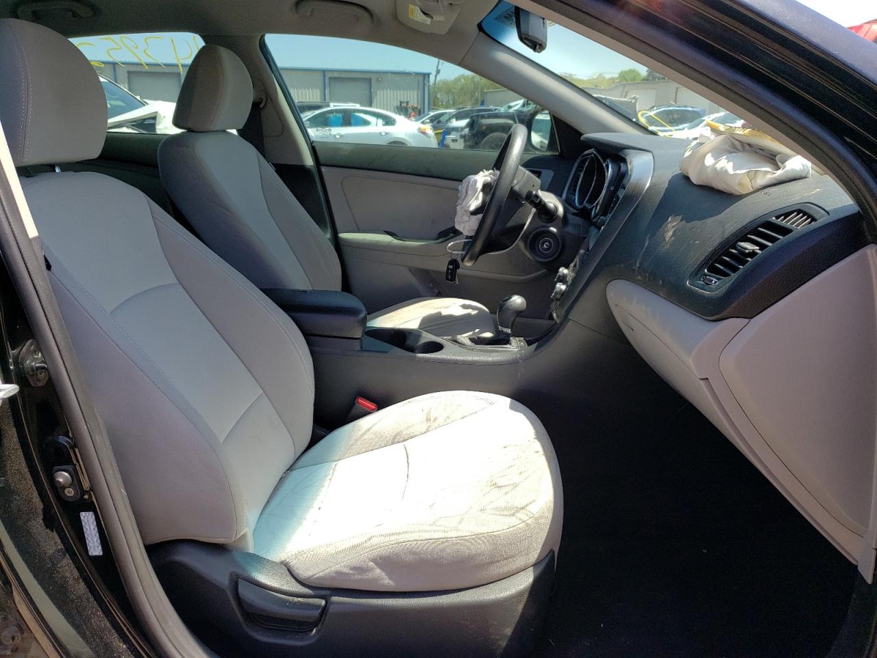 Photo 5 from auction – 2012 KIA OPTIMA LX with VIN KNAGM4A75C5271792