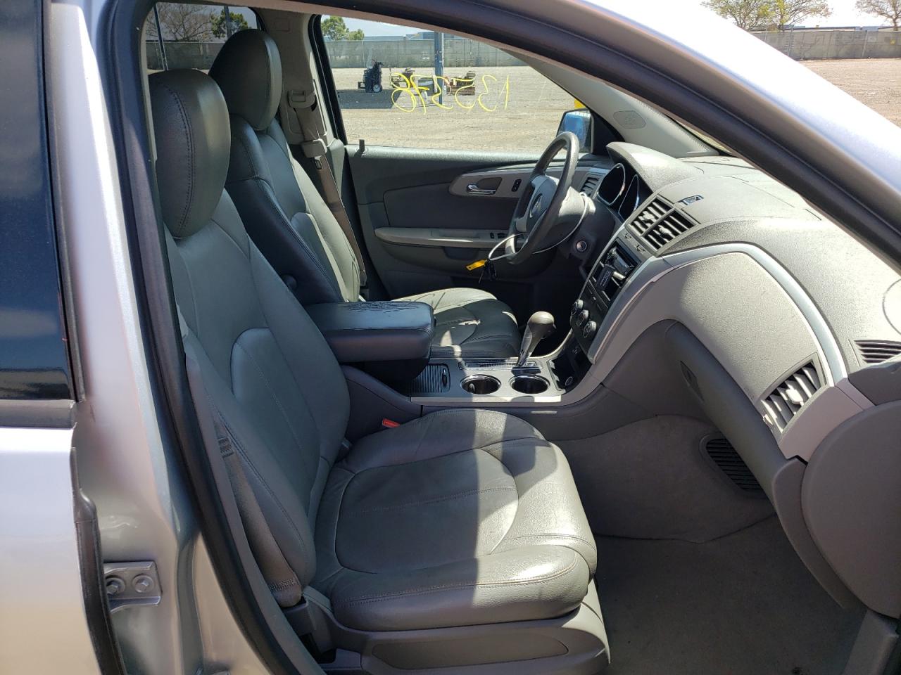 Photo 5 from auction – 2011 CHEVROLET TRAVERSE L with VIN 1GNKREED6BJ105654