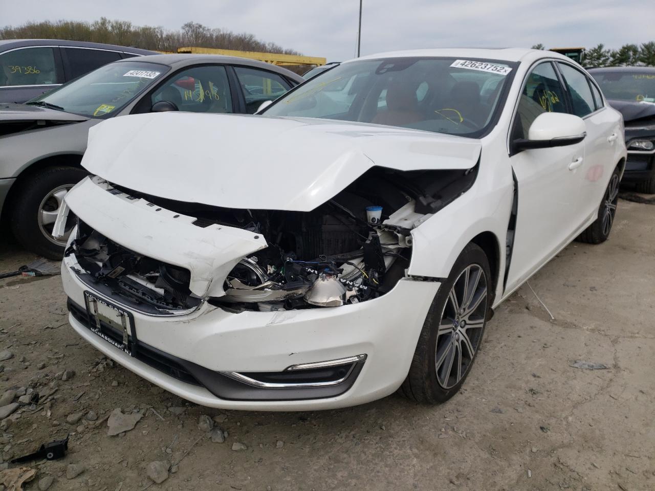 Photo 2 from auction – 2017 VOLVO S60 PREMIE with VIN LYV402TK7HB153807