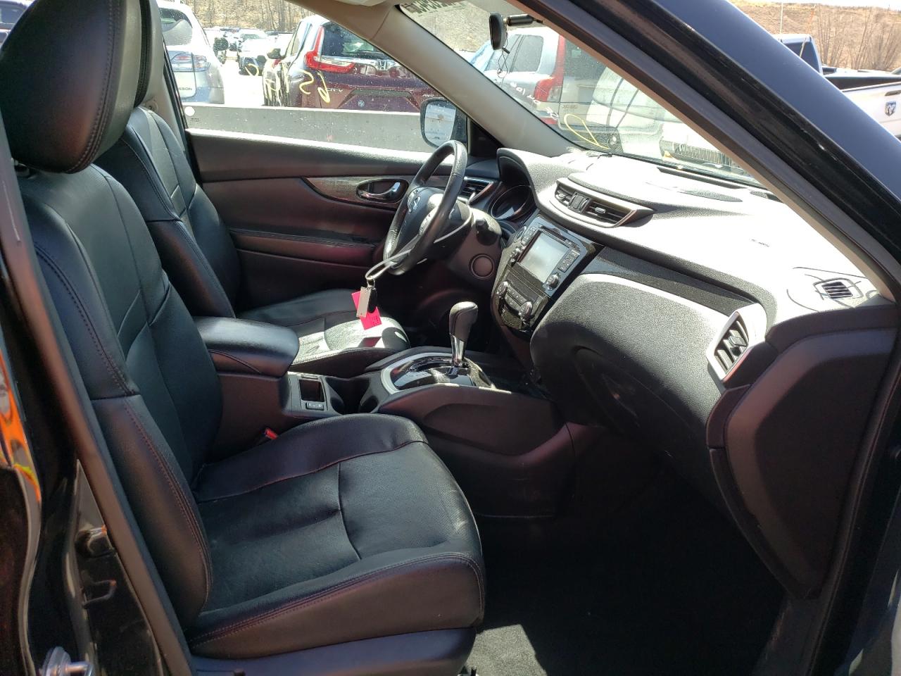 Photo 5 from auction – 2016 NISSAN ROGUE S with VIN 5N1AT2MVXGC865429