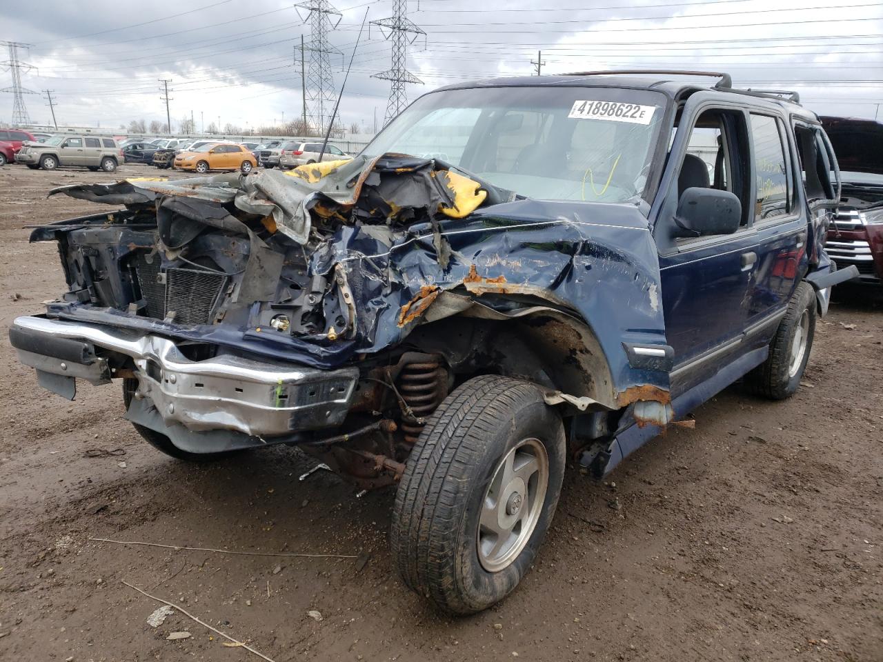 Photo 2 from auction – 1994 FORD EXPLORER with VIN 1FMDU34X0RUD54763