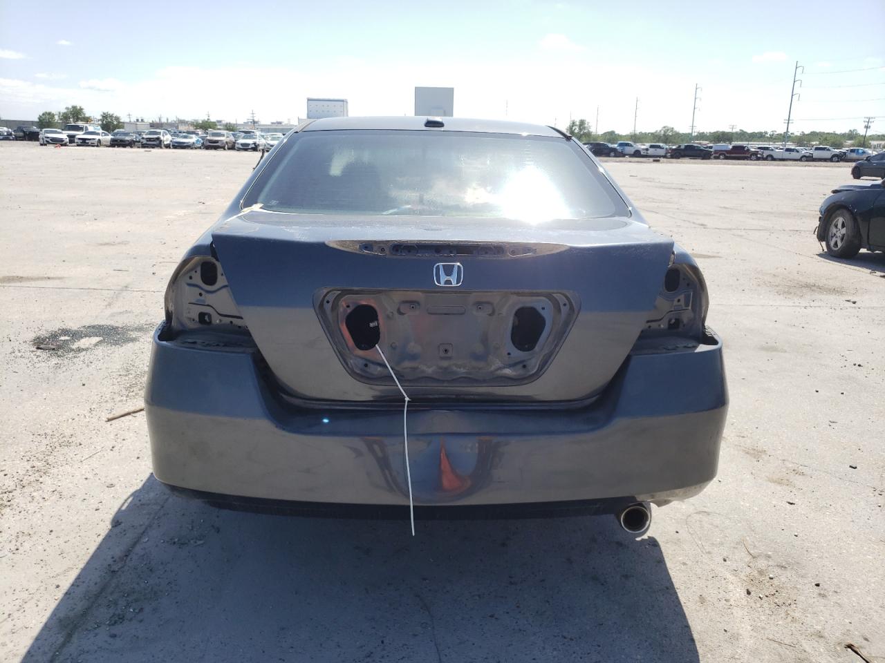Photo 9 from auction – 2006 HONDA ACCORD EX with VIN JHMCM56846C004120