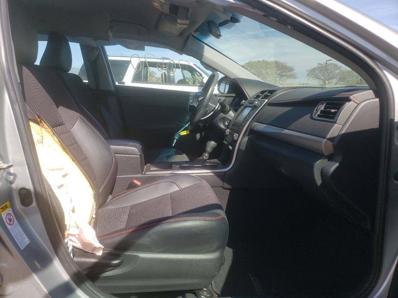 Photo 5 from auction – 2016 TOYOTA CAMRY LE with VIN 4T1BF1FK1GU598457