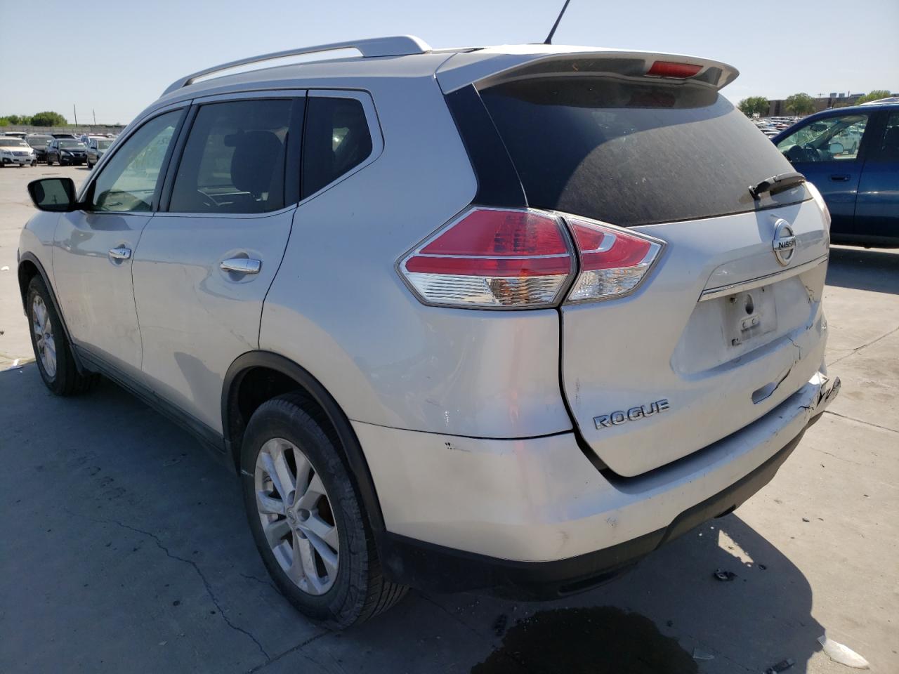 Photo 13 from auction – 2015 NISSAN ROGUE S with VIN KNMAT2MT1FP554319