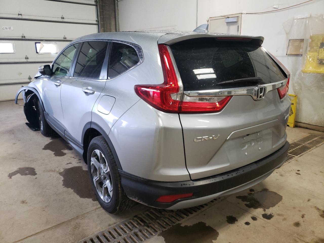 Photo 3 from auction – 2018 HONDA CR-V EX with VIN 7FARW2H56JE027339