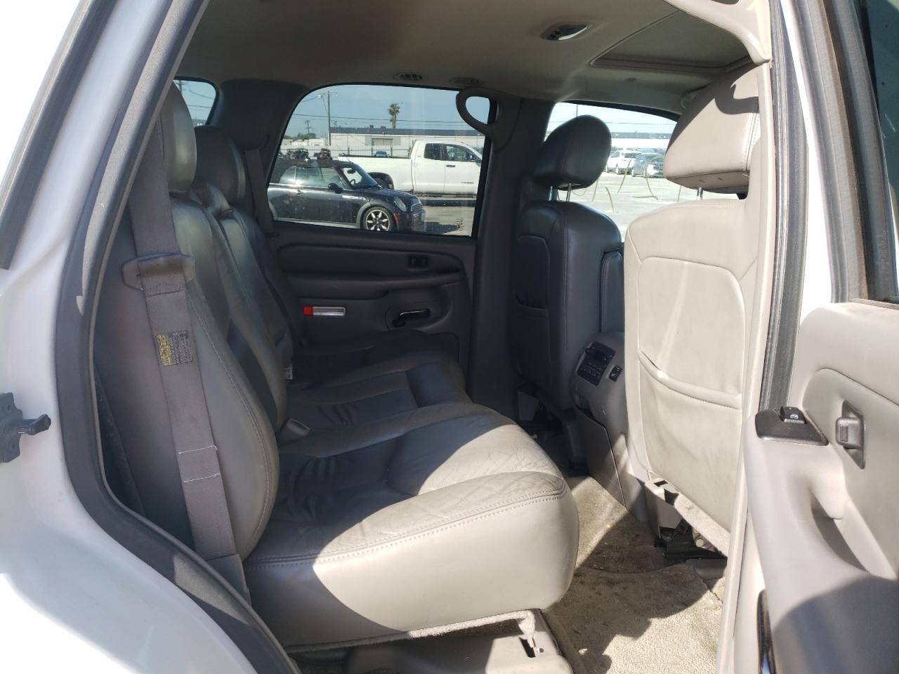 Photo 6 from auction – 2003 GMC YUKON DENA with VIN 1GKEK63U83J256438