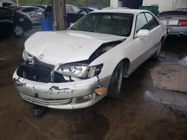 Photo 2 from auction – 2000 LEXUS ES 300 with VIN JT8BF28G3Y0249200