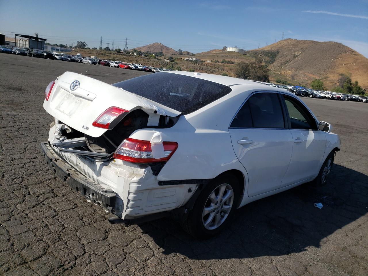 Фото 4 с аукциона – 2011 TOYOTA CAMRY BASE с VIN 4T4BF3EK5BR198686