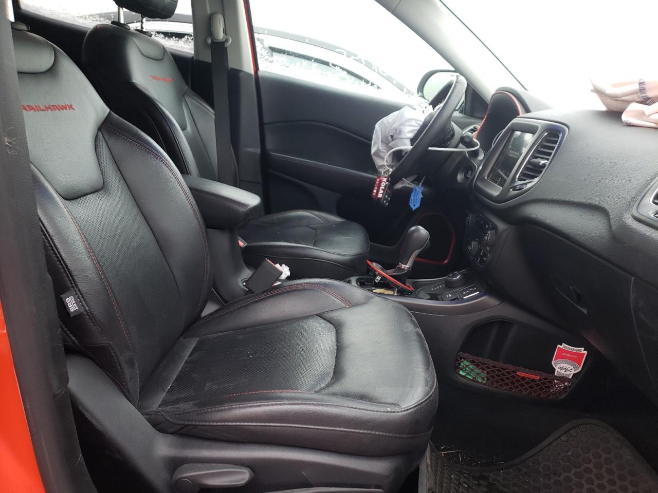 Photo 5 from auction – 2018 JEEP COMPASS TR with VIN 3C4NJDDB6JT211939