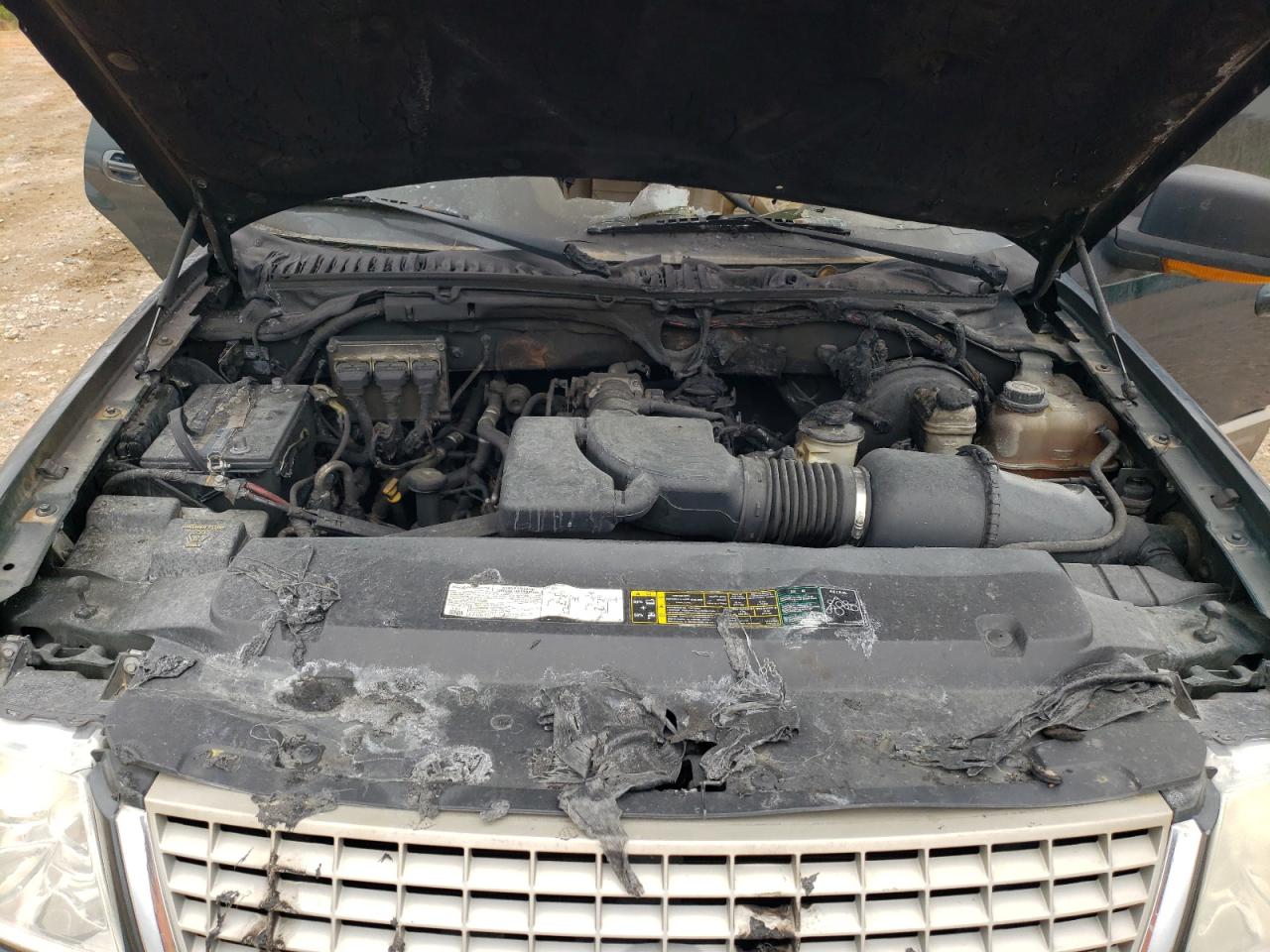 Photo 7 from auction – 2004 FORD EXPEDITION with VIN 1FMFU18L64LB20694