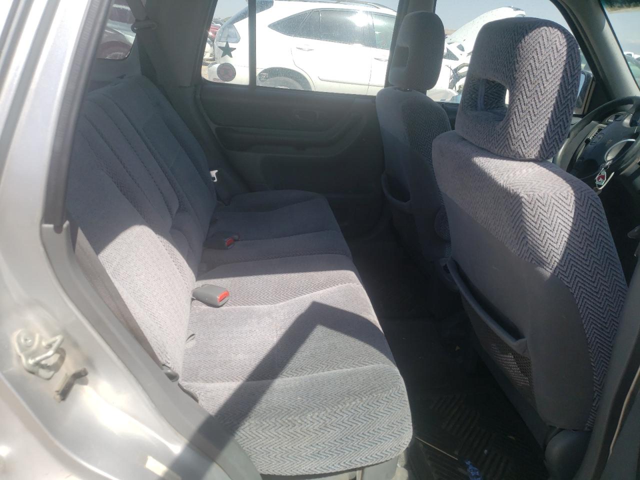 Photo 6 from auction – 1998 HONDA CR-V EX with VIN JHLRD1868WC099963
