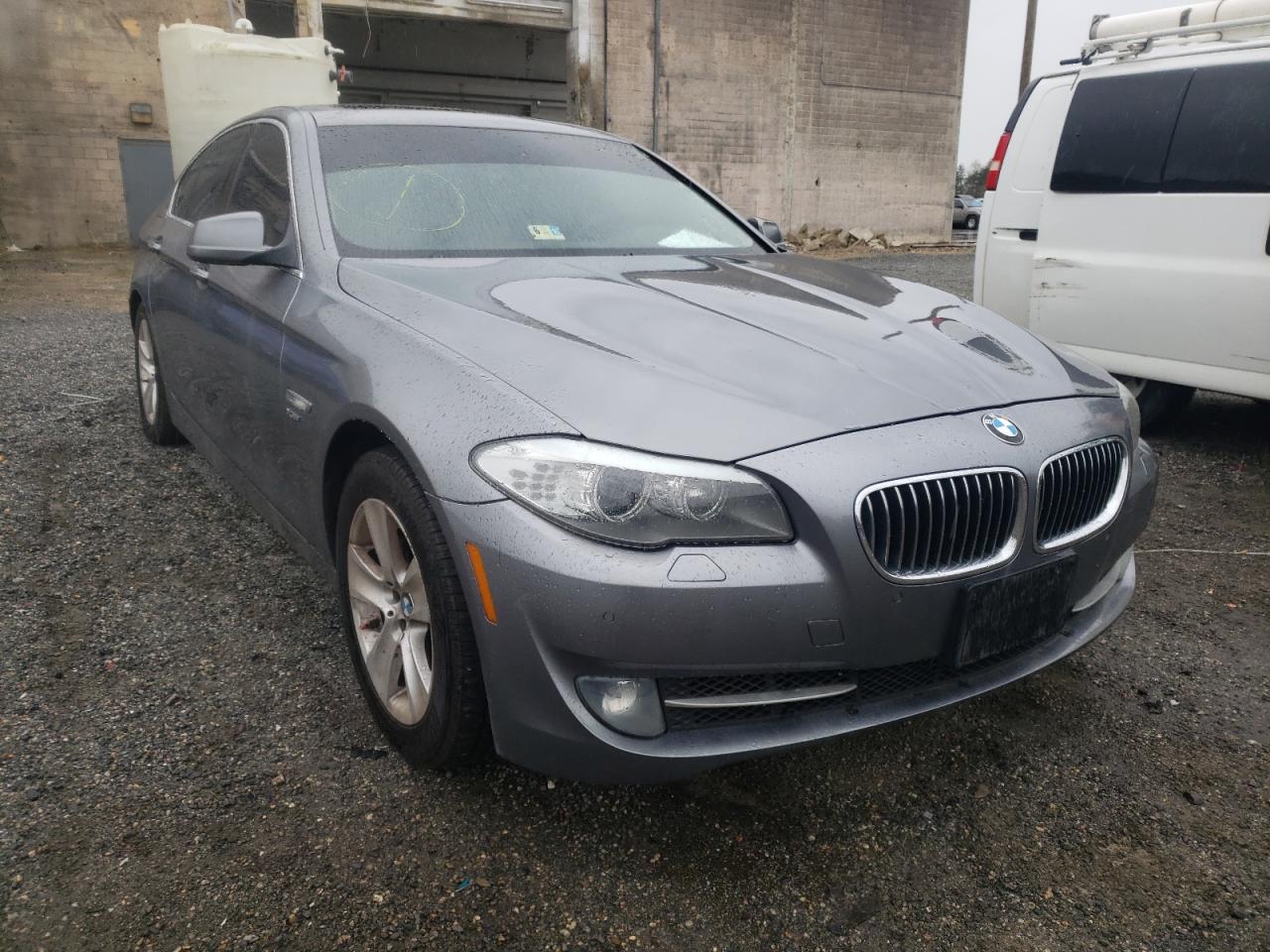 BMW 528 XI 2012 with VIN WBAXH5C56CDW07848 - Photo from auction