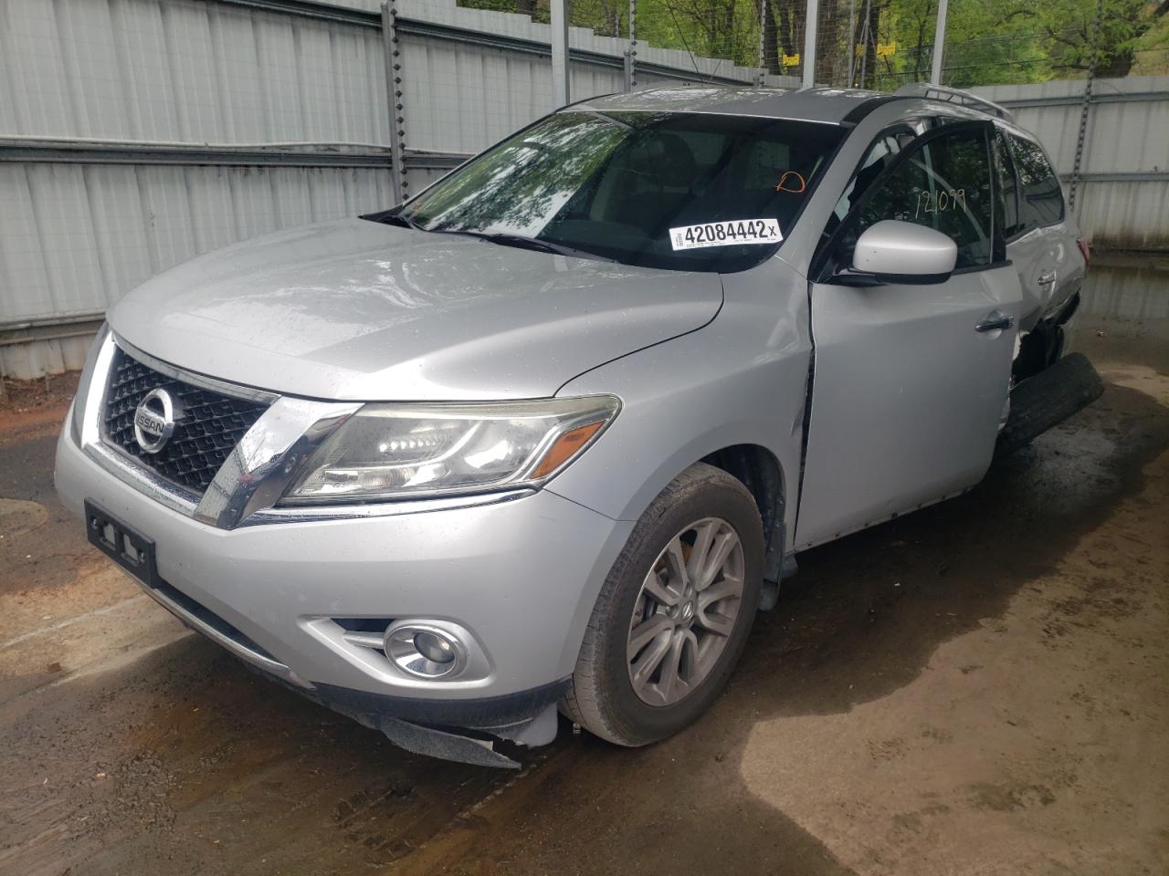 Photo 2 from auction – 2014 NISSAN PATHFINDER with VIN 5N1AR2MM4EC634920