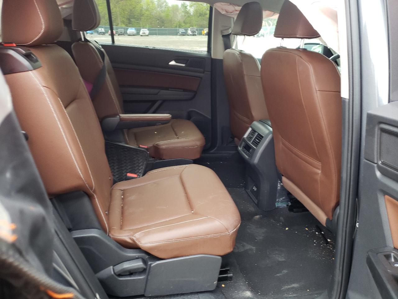 Photo 6 from auction – 2021 VOLKSWAGEN ATLAS SEL with VIN 1V2BR2CA2MC532514