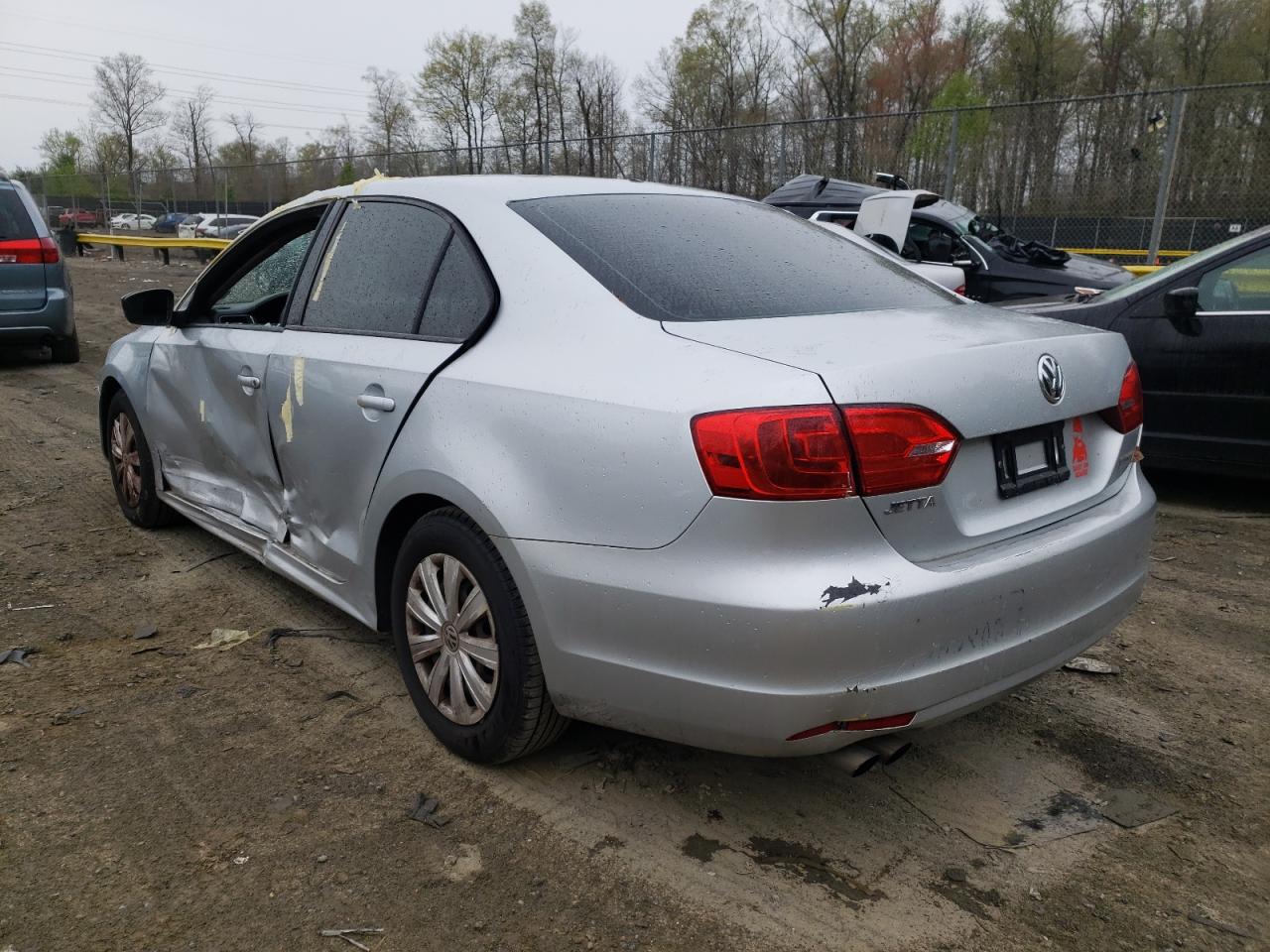 Photo 3 from auction – 2014 VOLKSWAGEN JETTA BASE with VIN 3VW2K7AJ4EM311273