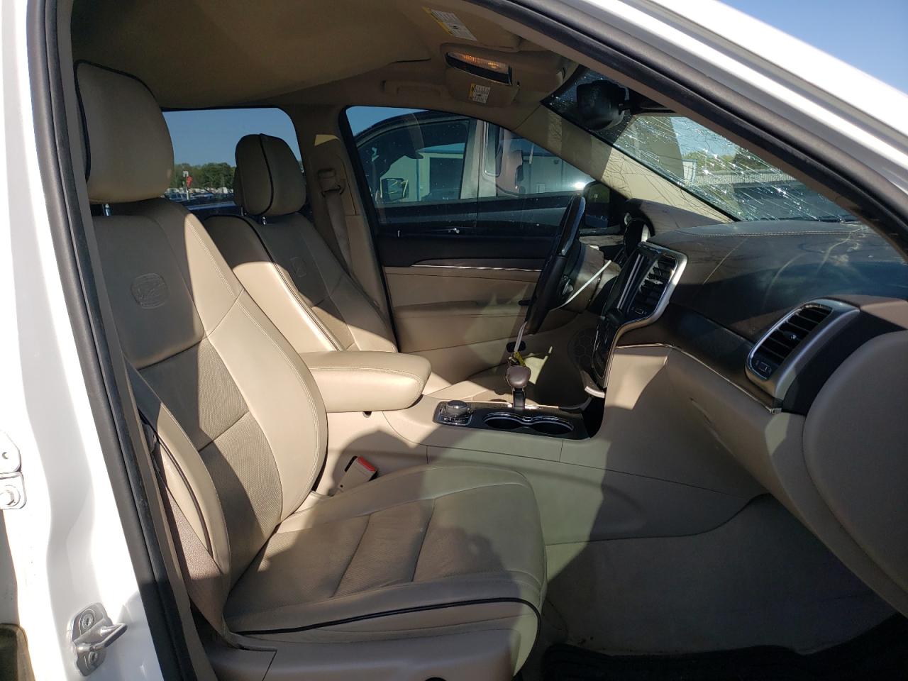 Photo 5 from auction – 2014 JEEP GRAND CHER with VIN 1C4RJFCT0EC232827