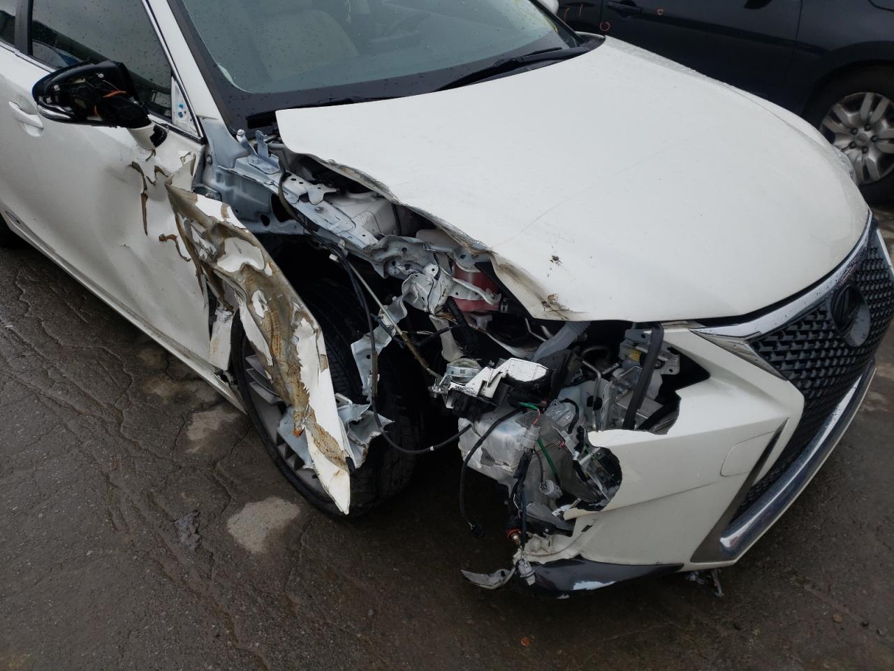 Photo 9 from auction – 2016 LEXUS CT 200 with VIN JTHKD5BHXG2262604