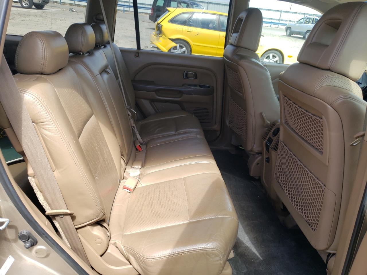 Photo 6 from auction – 2004 HONDA PILOT EXL with VIN 2HKYF18684H577593