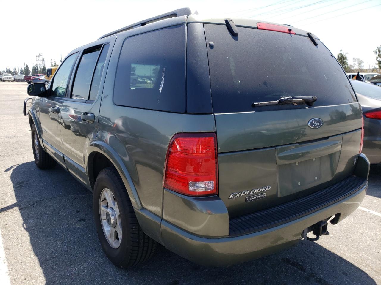 Photo 3 from auction – 2002 FORD EXPLORER L with VIN 1FMDU65W52UB11365