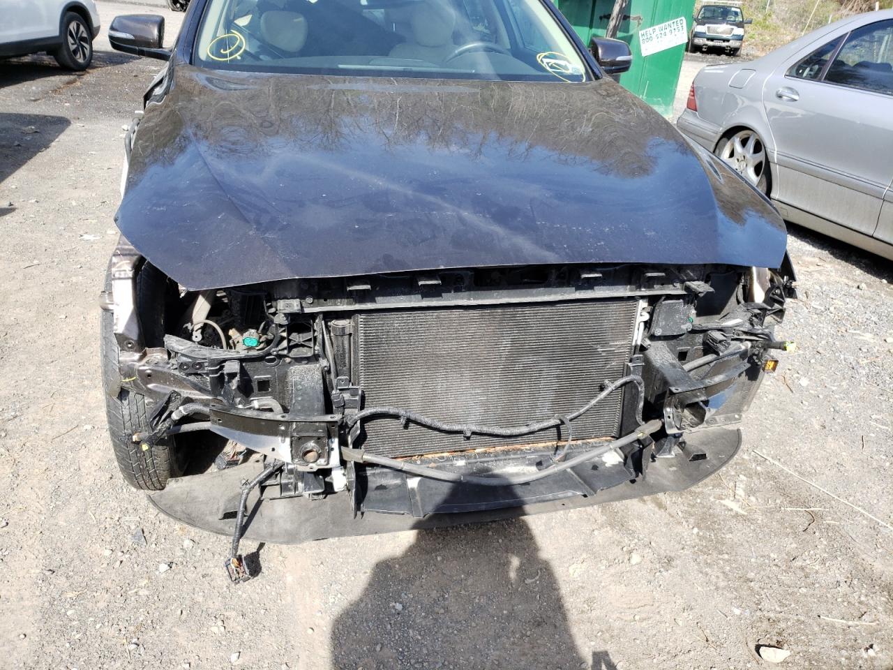 Photo 9 from auction – 2017 GENESIS G80 BASE with VIN KMHGN4JE2HU200735