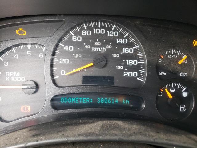 Photo 8 from auction – 2005 CHEVROLET SUBURBAN K with VIN 1GNFK16T75J211796