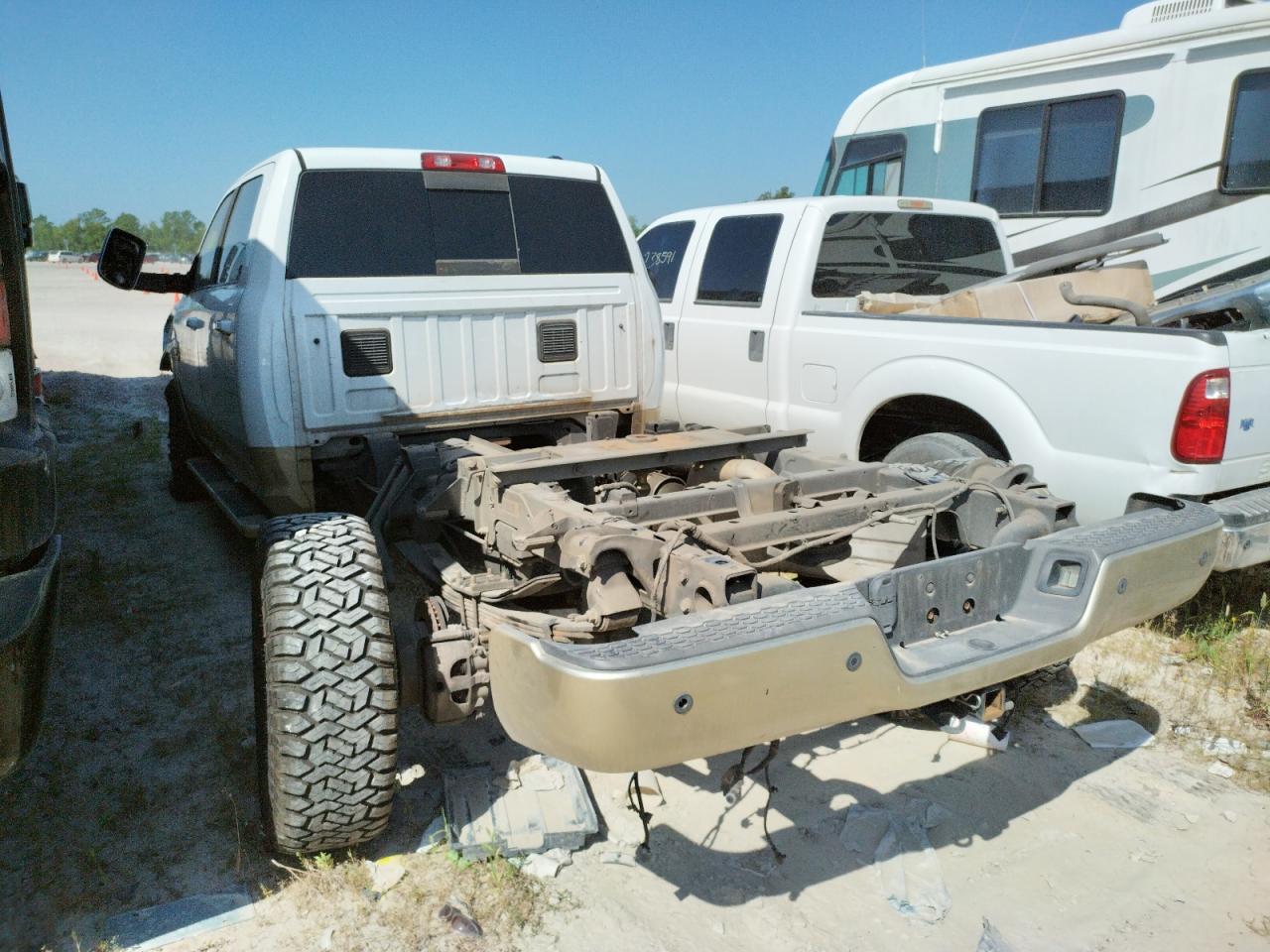 Photo 3 from auction – 2011 DODGE RAM 3500 with VIN 3D73Y4CL6BG592897
