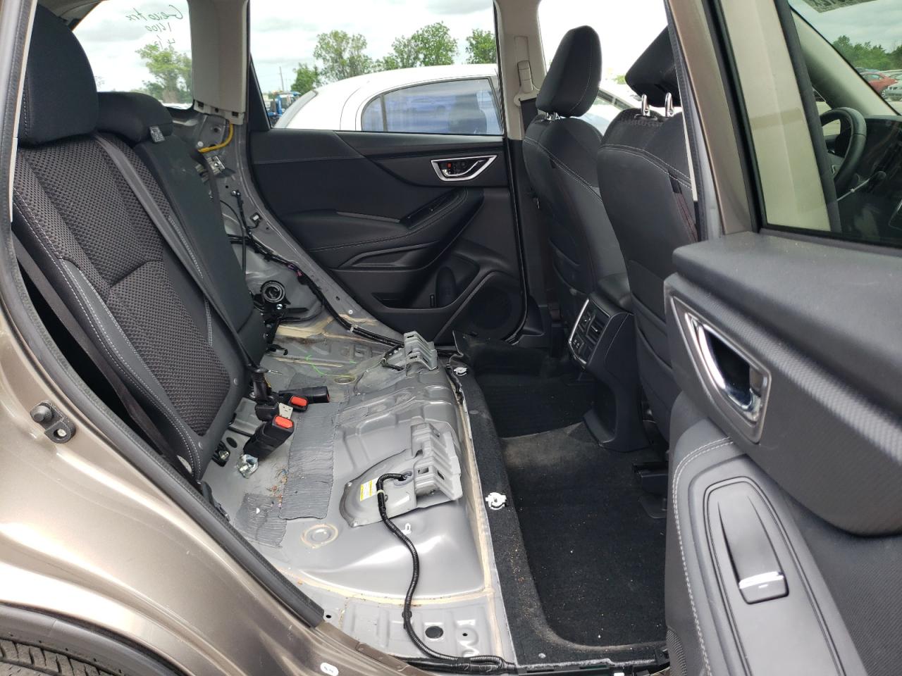 Photo 6 from auction – 2019 SUBARU FORESTER P with VIN JF2SKAGC8KH584372