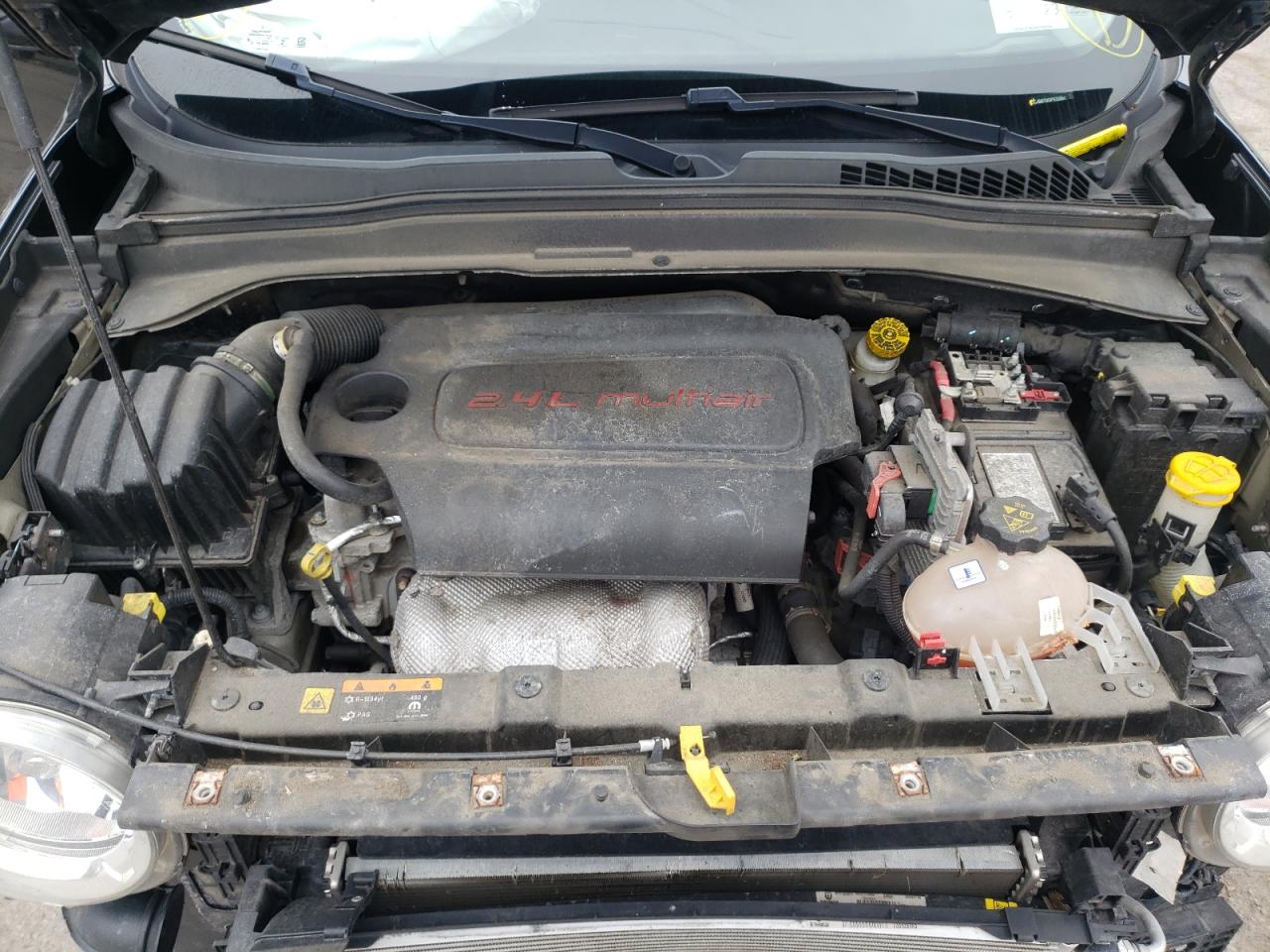 Photo 7 from auction – 2016 JEEP RENEGADE L with VIN ZACCJBBT9GPE32698