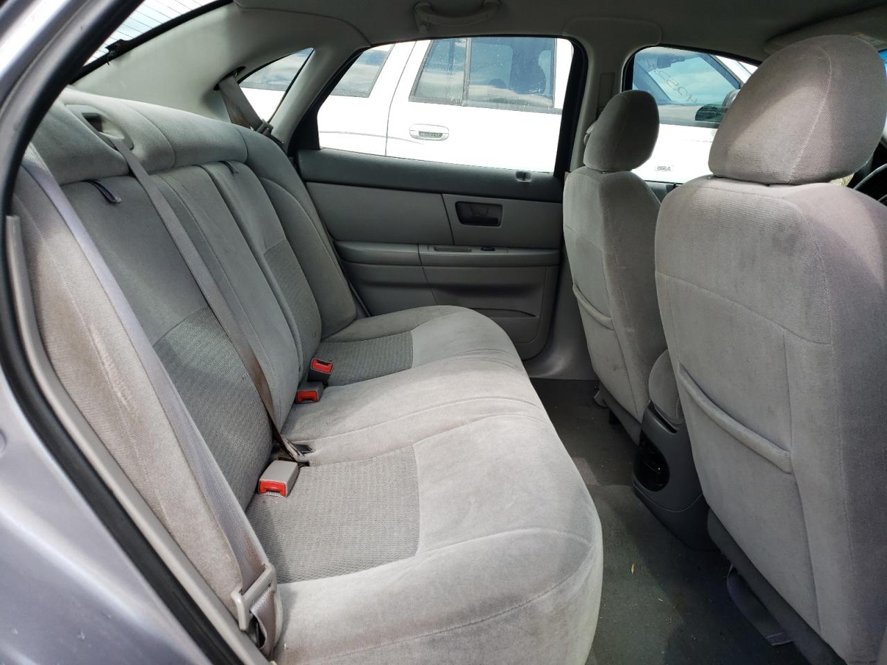 Photo 6 from auction – 2007 FORD TAURUS SE with VIN 1FAFP53U57A100865