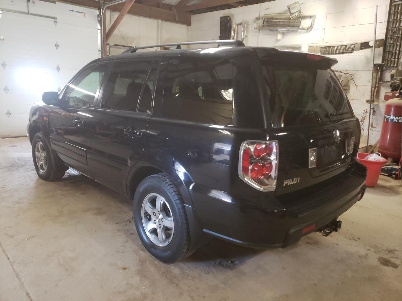 Photo 3 from auction – 2006 HONDA PILOT EX with VIN 2HKYF18696H540720
