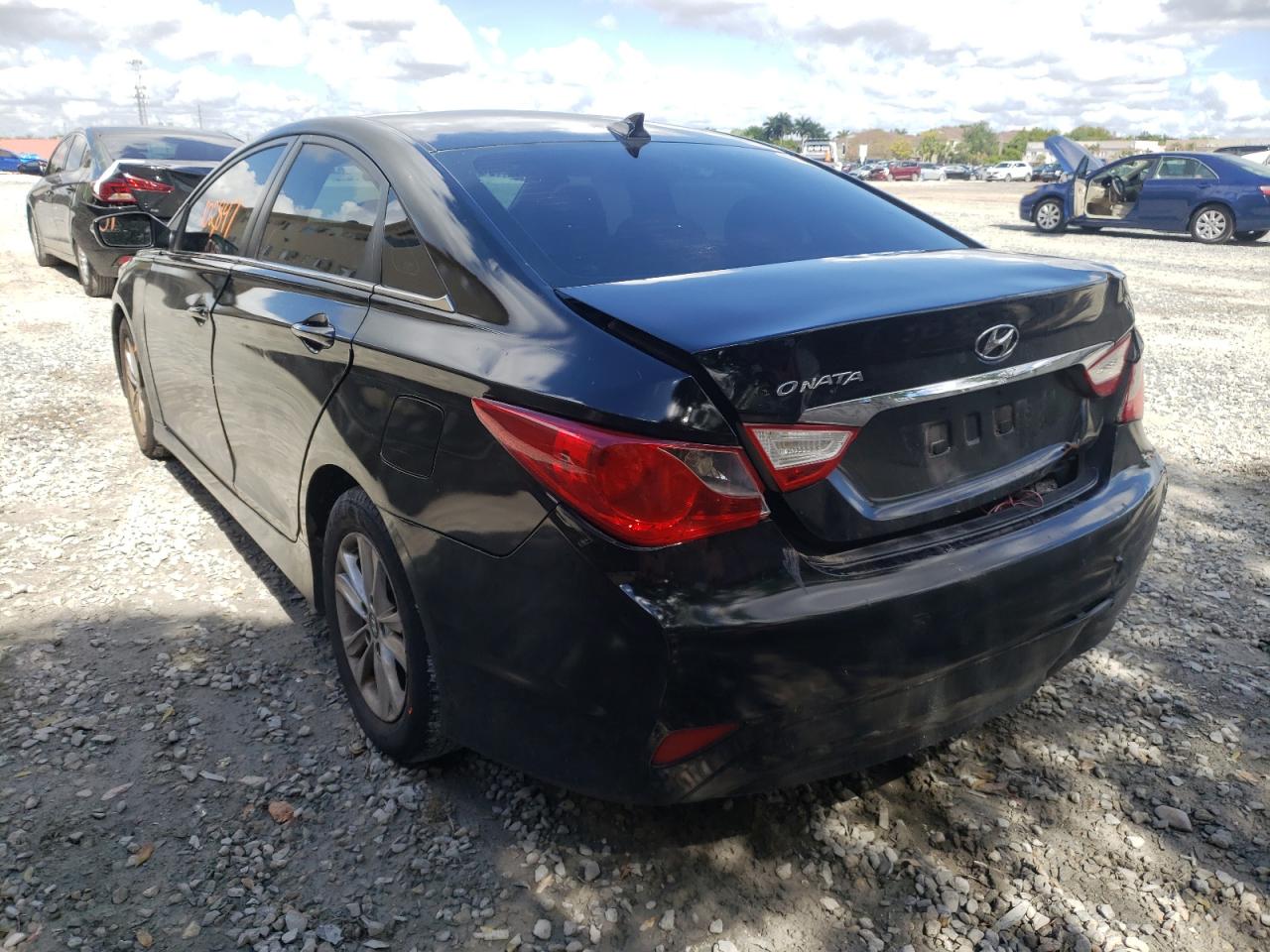 Photo 3 from auction – 2014 HYUNDAI SONATA GLS with VIN 5NPEB4AC3EH860050