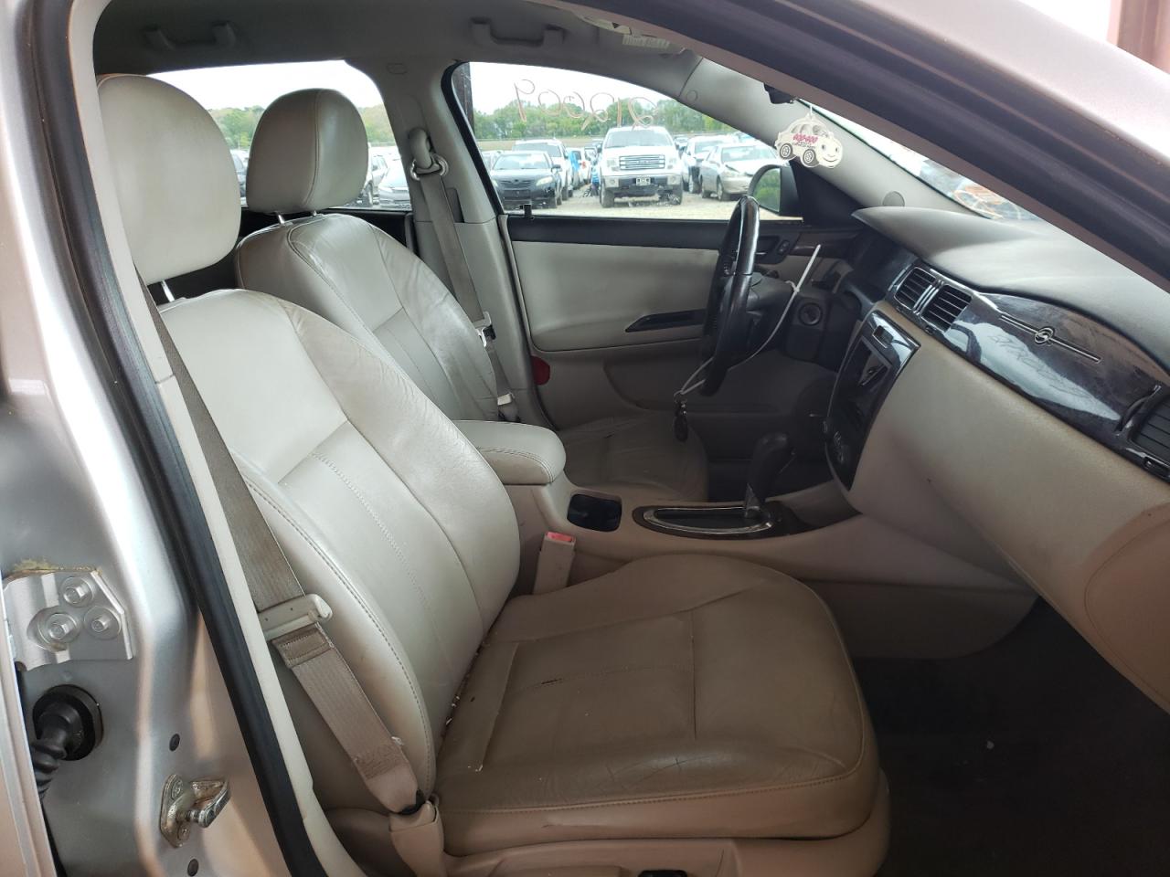 Photo 5 from auction – 2011 CHEVROLET IMPALA LT with VIN 2G1WB5EK2B1274635