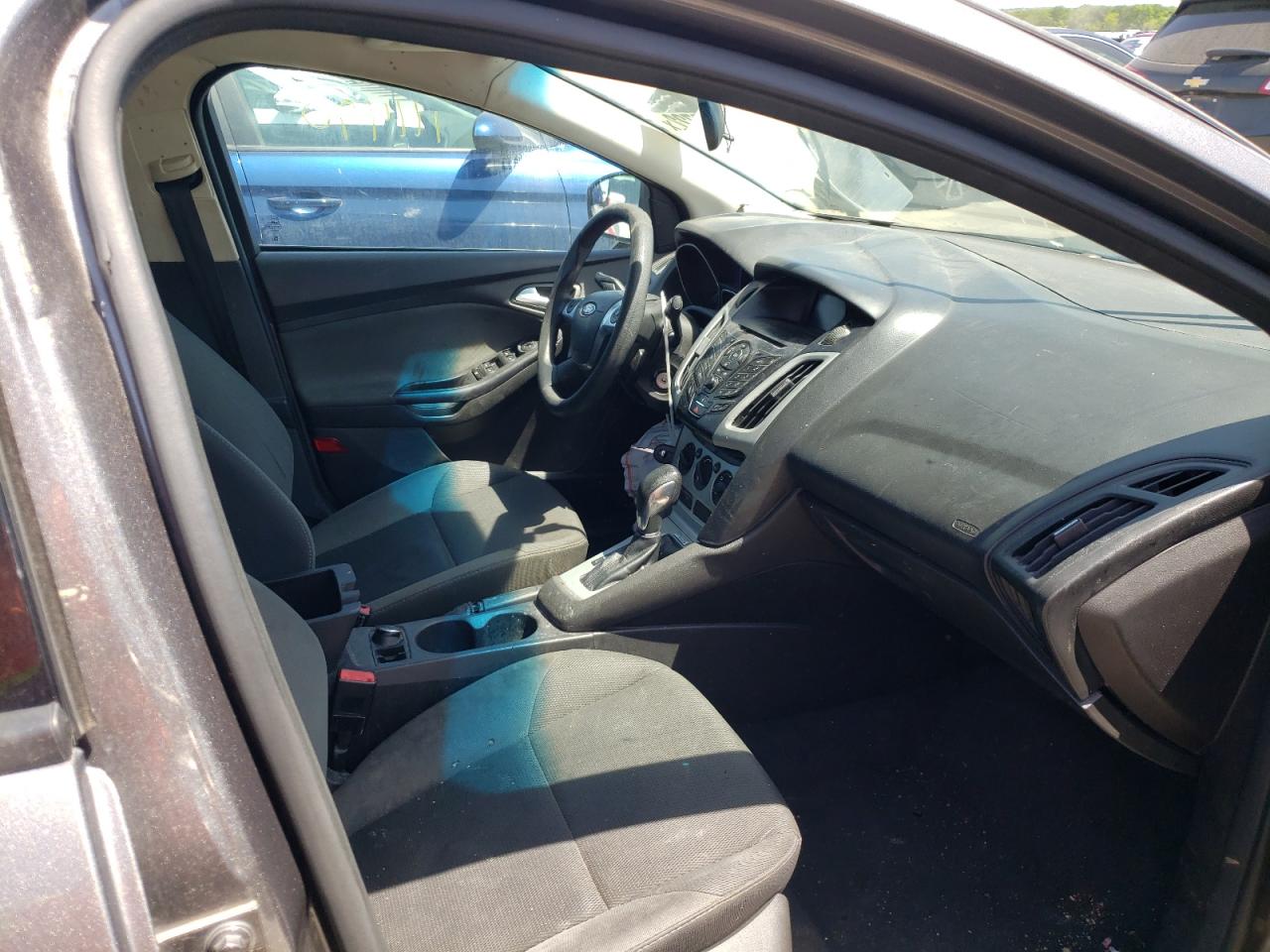 Photo 5 from auction – 2013 FORD FOCUS SE with VIN 1FADP3F29DL106173