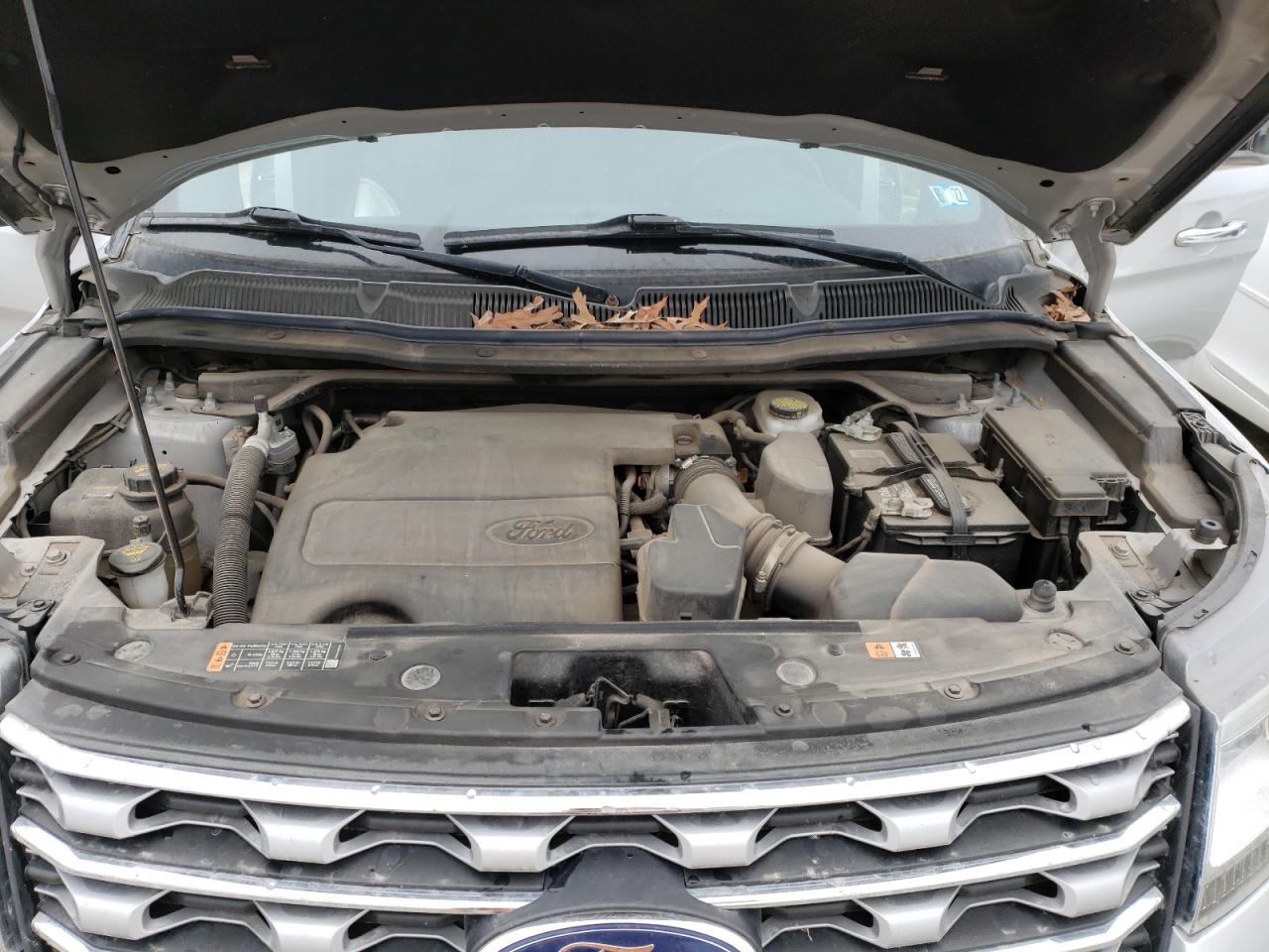 Photo 7 from auction – 2017 FORD EXPLORER L with VIN 1FM5K8F86HGC93459
