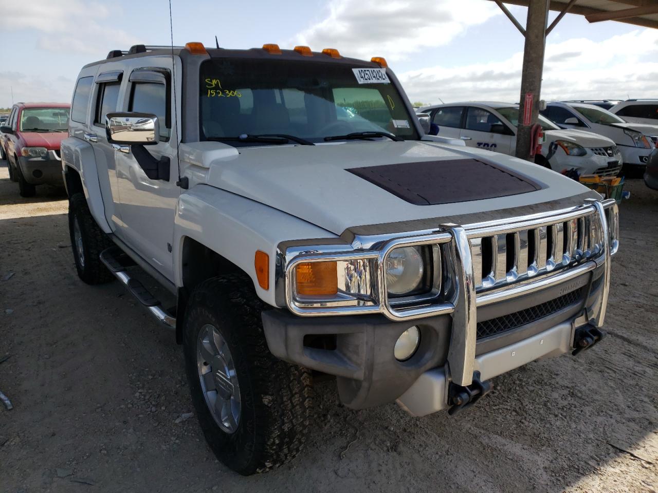 HUMMER H3 2008 with VIN 5GTEN13EX88152300 - Photo from auction