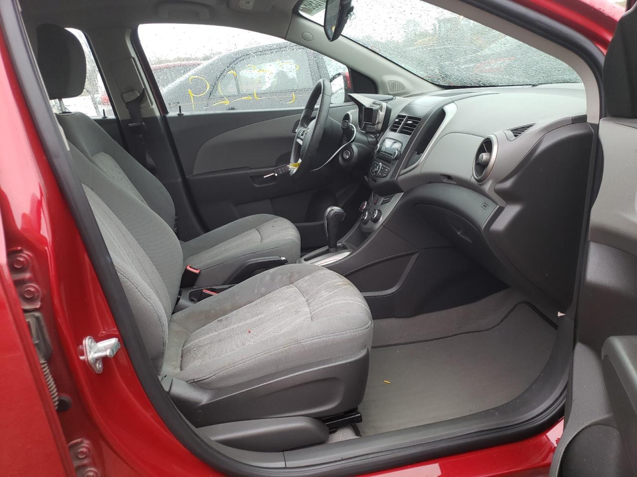 Photo 5 from auction – 2014 CHEVROLET SONIC LT with VIN 1G1JC5SB4E4238806