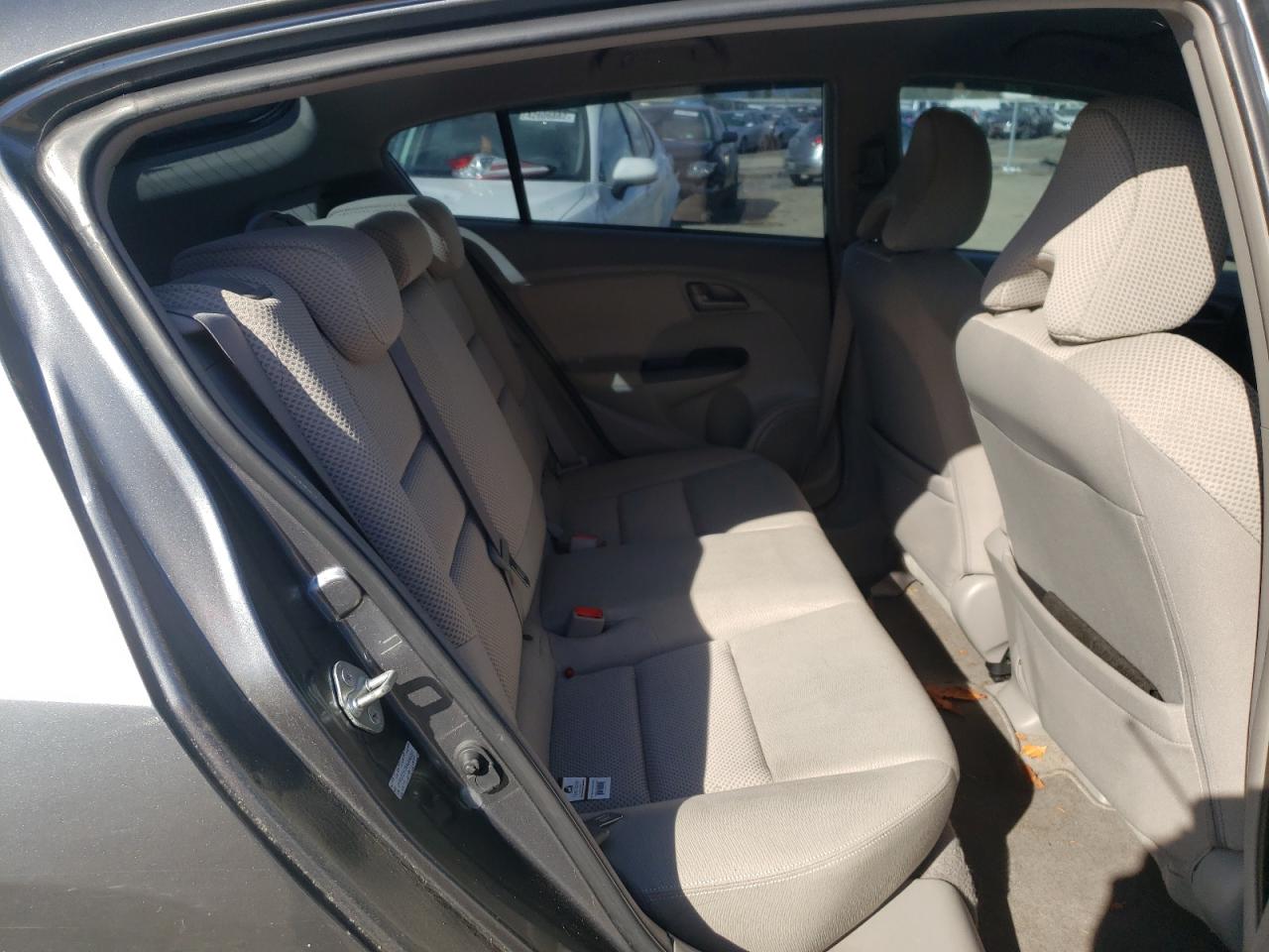 Photo 6 from auction – 2010 HONDA INSIGHT EX with VIN JHMZE2H75AS040097