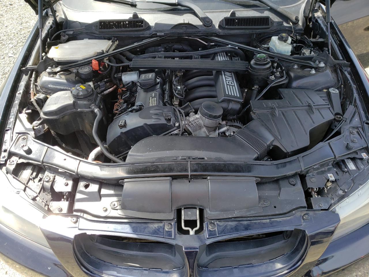 Photo 7 from auction – 2010 BMW 328 I with VIN WBAPH7G52ANM52468