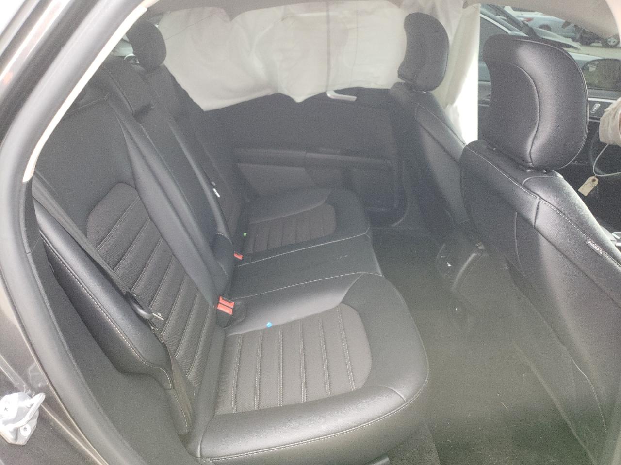 Photo 6 from auction – 2018 FORD FUSION SE with VIN 3FA6P0HD2JR145688