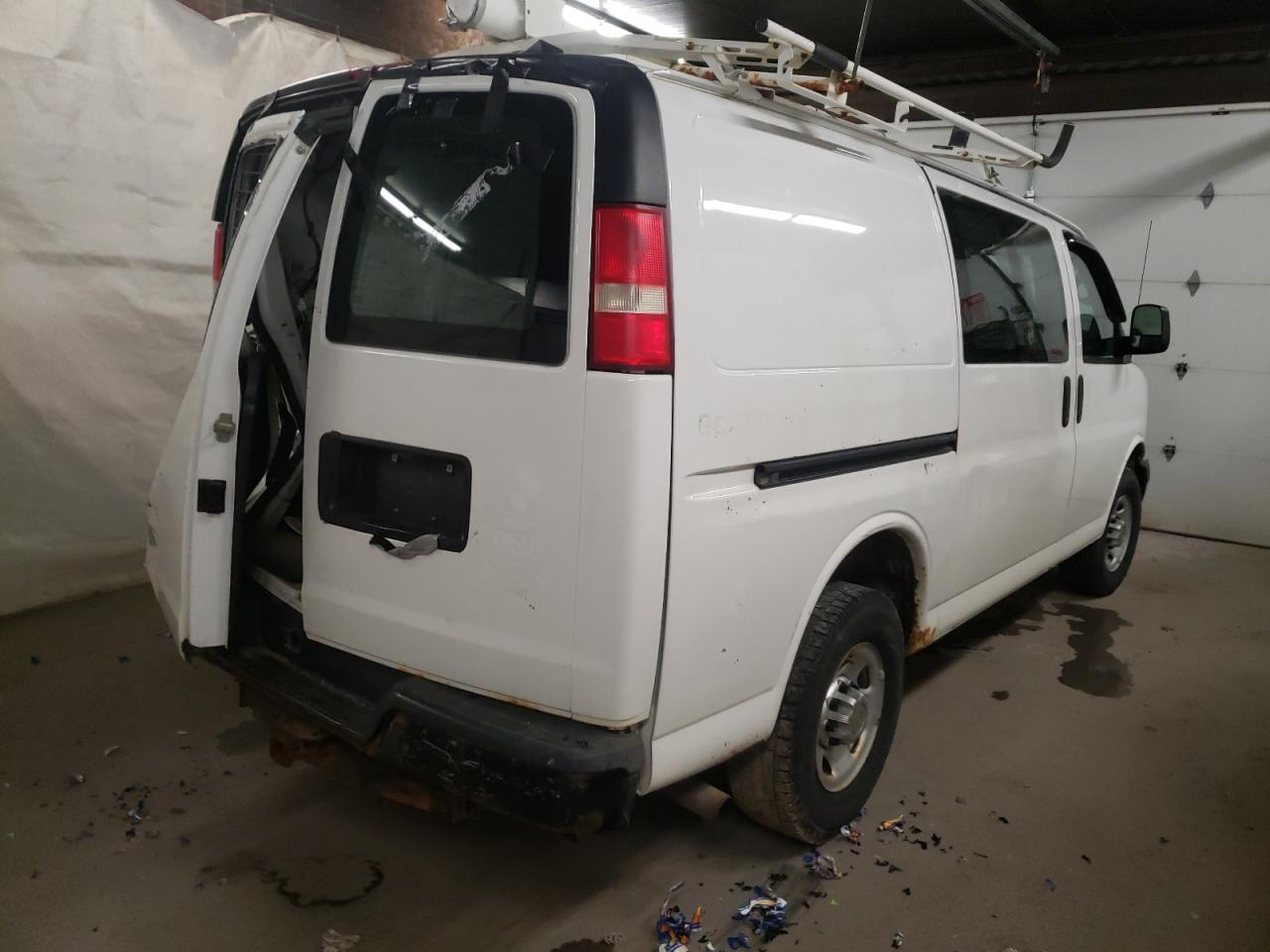 Photo 4 from auction – 2011 CHEVROLET EXPRESS G2 with VIN 1GCWGFCA2B1179006