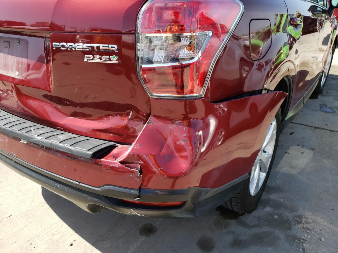 Photo 9 from auction – 2015 SUBARU FORESTER 2 with VIN JF2SJADC0FH488197
