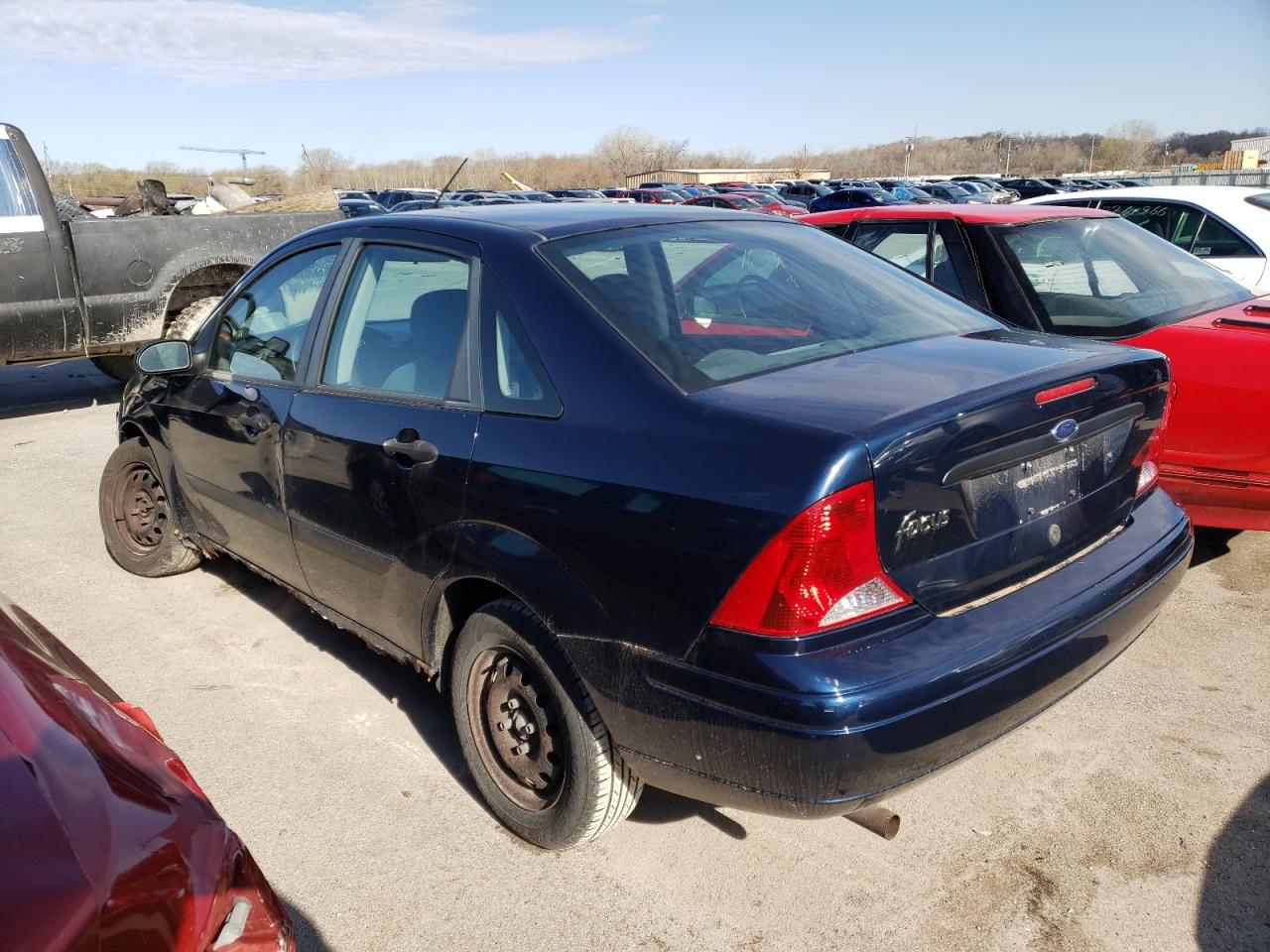 Photo 3 from auction – 2002 FORD FOCUS LX with VIN 1FAFP33P02W206280