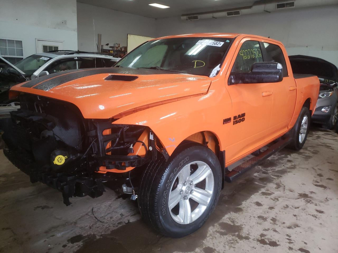 Photo 2 from auction – 2015 RAM 1500 SPORT with VIN 1C6RR7MT6FS684924