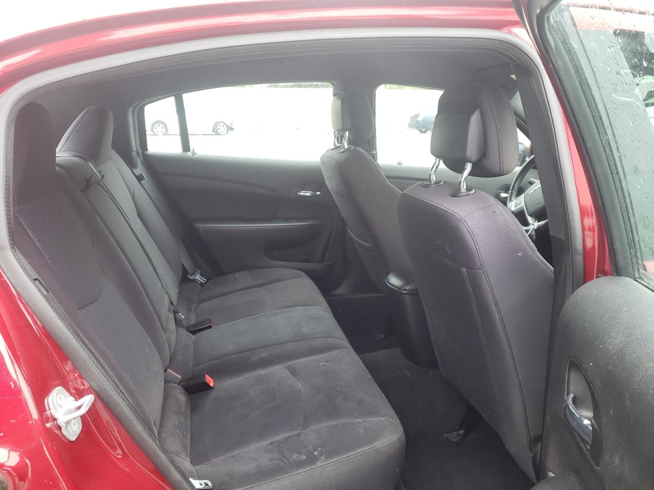 Photo 6 from auction – 2013 CHRYSLER 200 TOURIN with VIN 1C3CCBBG7DN728924
