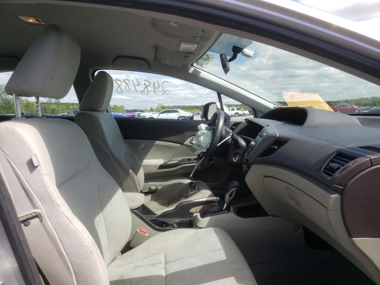 Photo 5 from auction – 2012 HONDA CIVIC LX with VIN 19XFB2F58CE093218