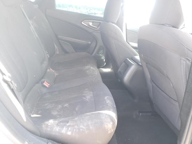 Photo 6 from auction – 2015 CHRYSLER 200 LIMITE with VIN 1C3CCCAB0FN705676