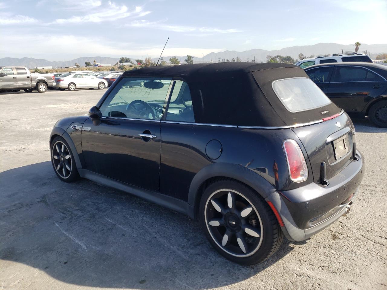 Photo 3 from auction – 2008 MINI COOPER S with VIN WMWRH335X8TL97393