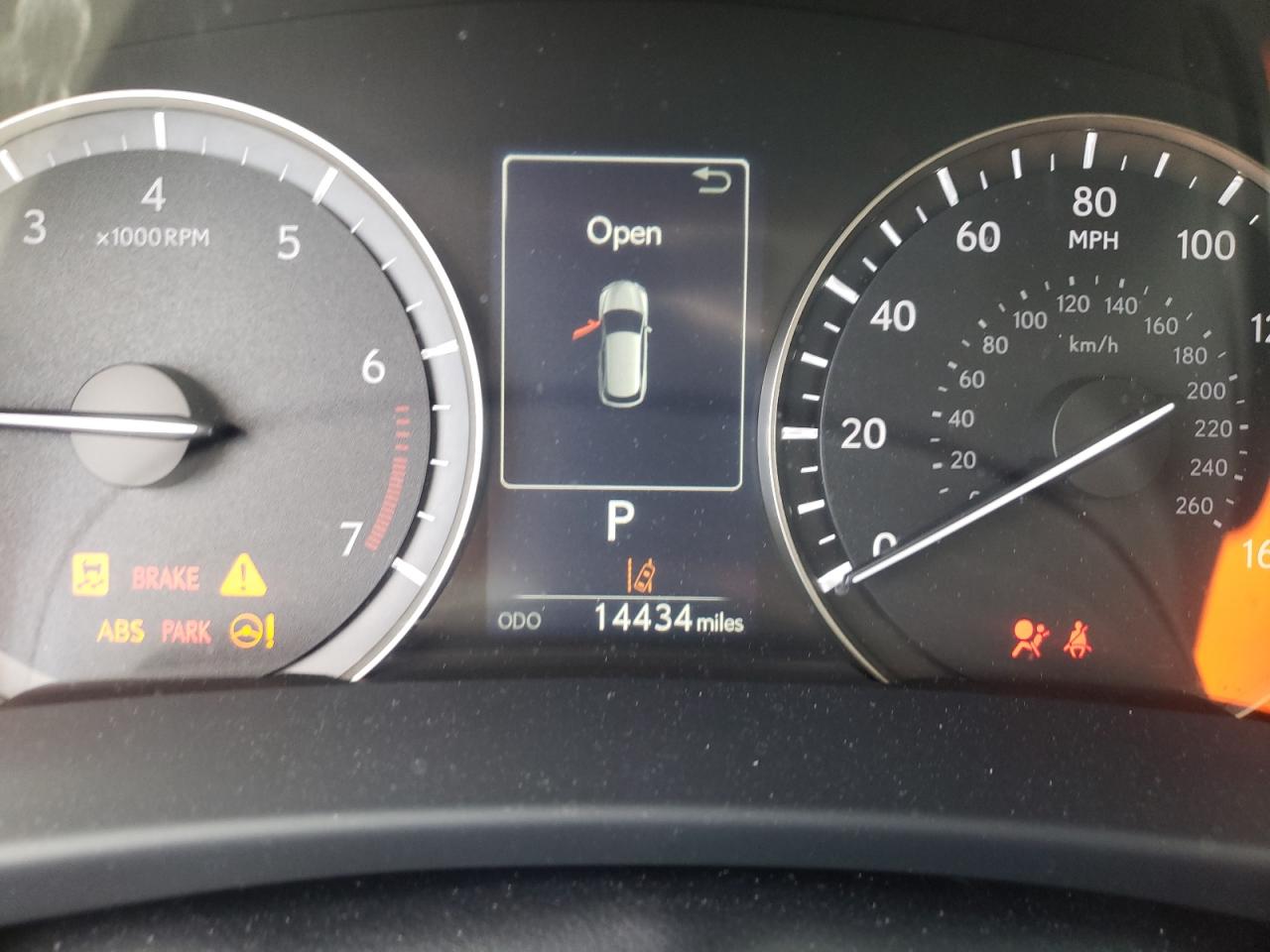 Photo 8 from auction – 2018 LEXUS RX 350 BAS with VIN JTJBZMCA0J2037370