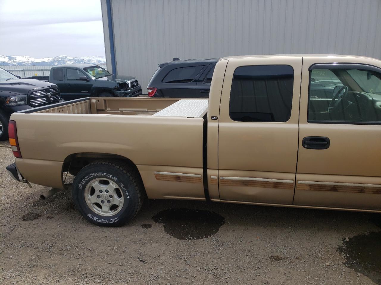 Photo 9 from auction – 2000 CHEVROLET SILVERADO with VIN 2GCEC19T2Y1325586